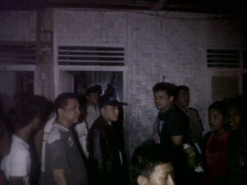 Suherman Gantung Diri Saat Mati Lampu