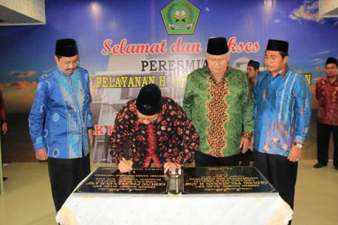 Menag Resmikan Gedung Pelayanan H Anif Asrama Haji Medan
