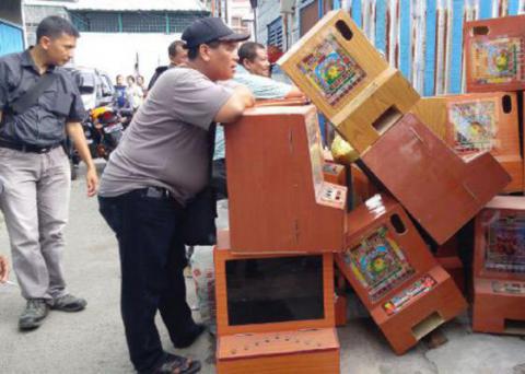 Mesin Judi Jackpot Rakitan Ahok Dikirim Dari Taiwan