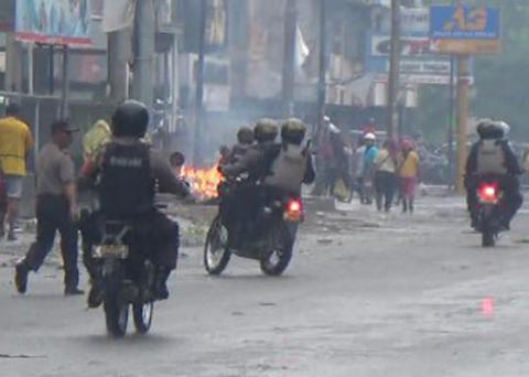 Polresta Medan Bubarkan Paksa Blokade Pedagang Sutomo, 24 Orang Ditangkap