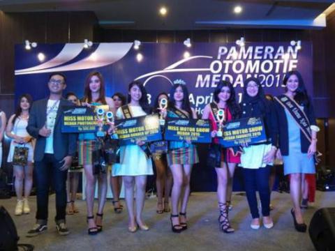 Vivi Miss Motor Show Medan 2015