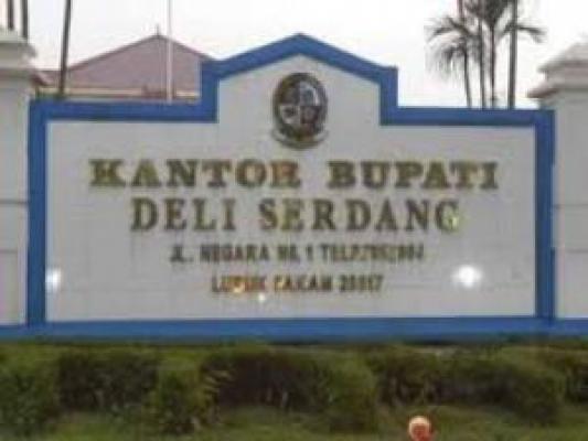  Amri Tambunan Diwakilkan Anaknya Terima Penghargaan 