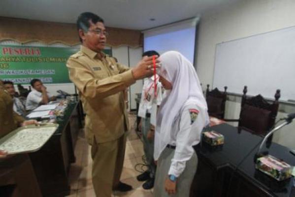 Balitbang Pemko Medan Latih Pelajar Menulis Karya Ilmiah
