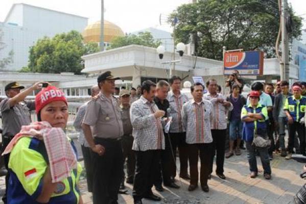 Berkedok Kesejahteraan Rakyat, Buruh Kian Terpuruk