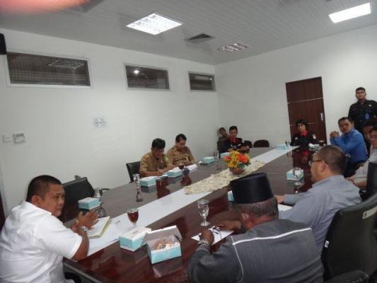 Buang Limbah Sembarangan, DPRD Medan Dorong BLH Tindak Manajemen Uni Land