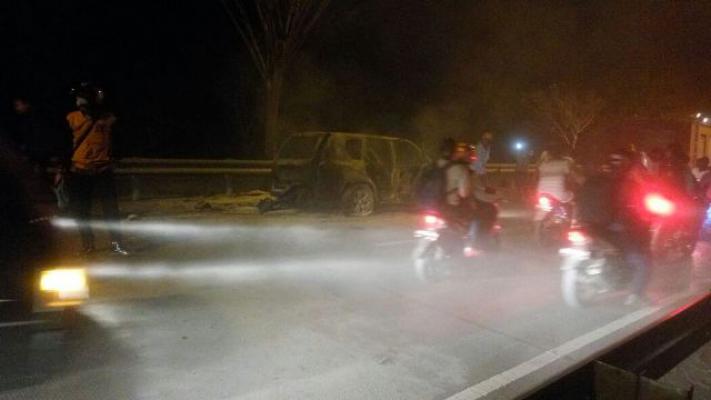 Mobil Milik Adik Pangkostrad Terbakar