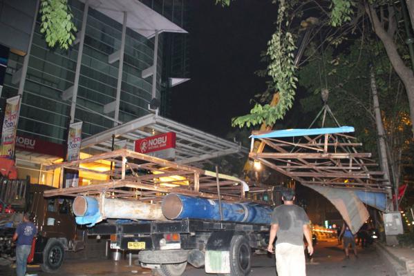 Papan Reklame Milik Hypermart dan Supplier Alkes Dibongkar