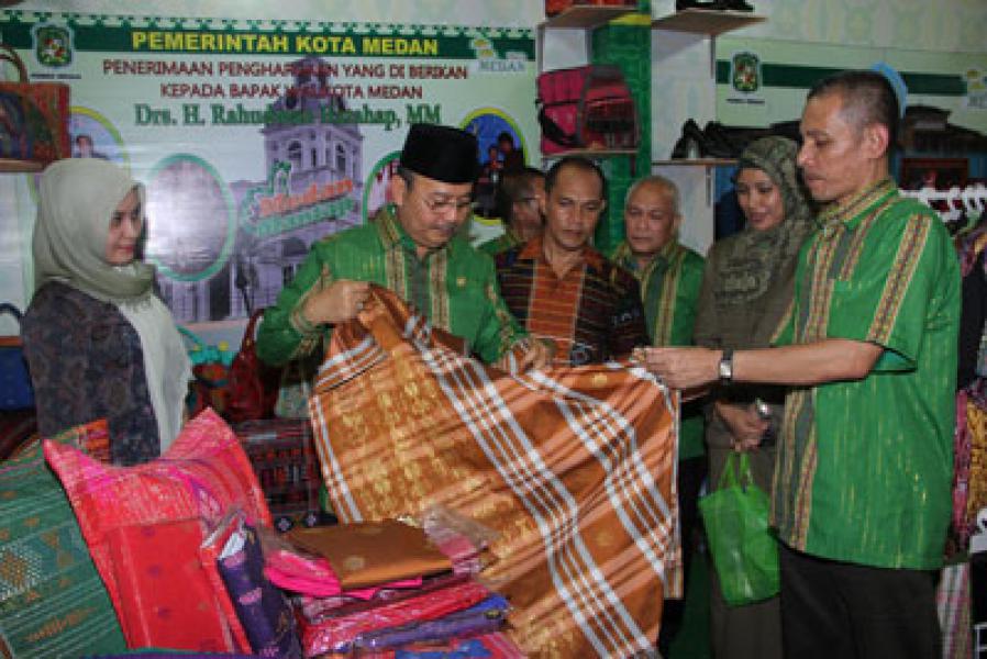 Stand Pemko Medan Diminati Pengunjung
