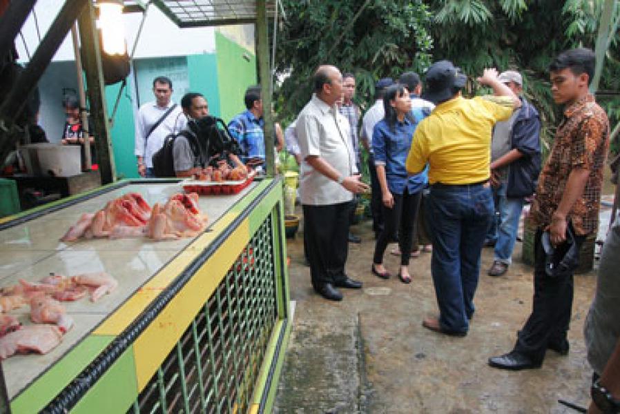 Senin, Jembatan Gantung Belakang Pasar Sore Padang Bulan Dibangun Kembali