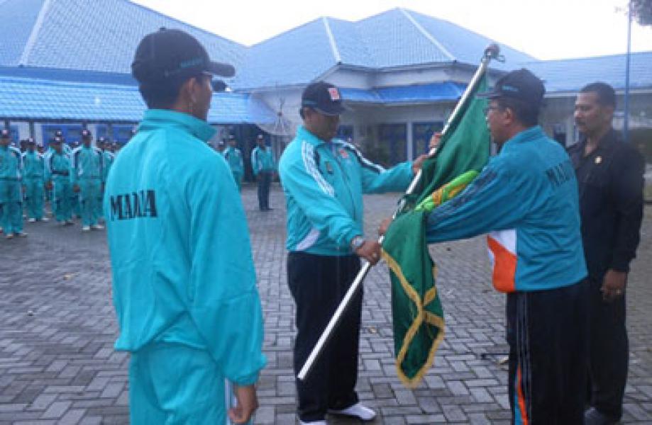 Plt Bupati Madina Lepas Kontingen Porwil Sumut