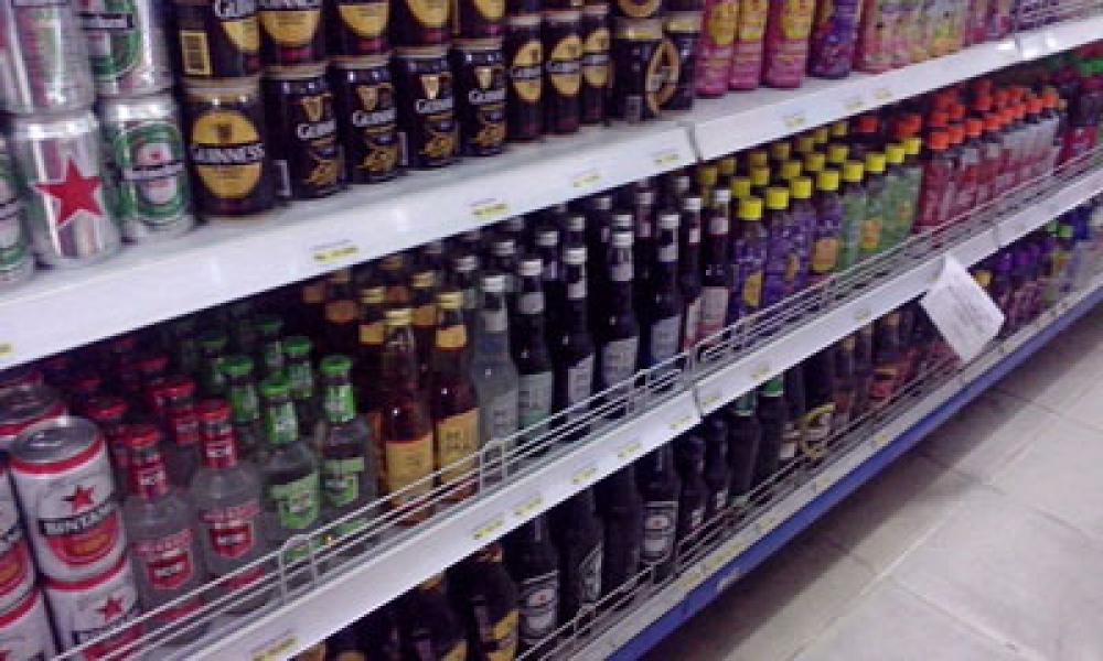 Pemko Kecolongan, Minuman Beralkohol Dijual Bebas di Medan