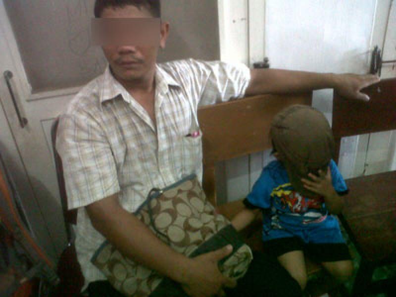 Anaknya Dicabuli, Pasutri Sambangi Kantor Komnas PA Sumut