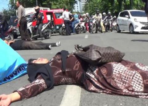 Honorer Pemko Medan Tidur di Jalan Minta Diangkat Jadi PNS