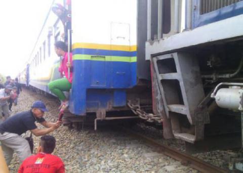 KA Ekonomi Anjlok di Tebing Tinggi, Perjalanan Kereta Api Lumpuh 7 Jam