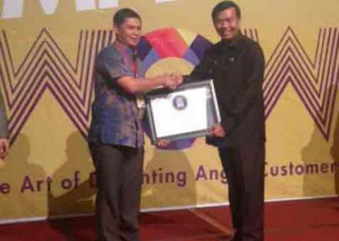 XL Raih The Best Champion WOW Service Excellence Award