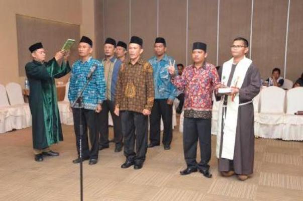 Bawaslu Lantik Panwas Pilkada Tebing Tinggi dan Tapteng Pilkada