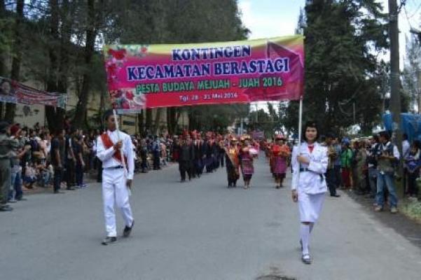 Hari Ini, Ribuan Masyarakat Hadiri Pembukaan Pesta Mejuah-juah 2016 di Berastagi