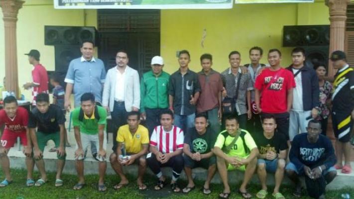 Kalahkan Binjai Putra FC, LS Center Juara KTB Legend Cup 2016