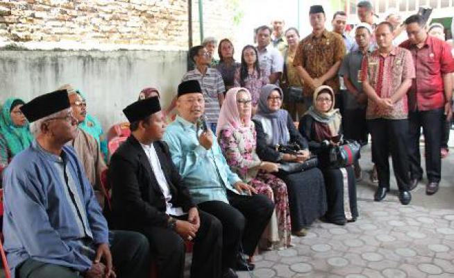 Melihat Walikota Medan Menangis, Kaum Ibu Pun Ikut Terharu