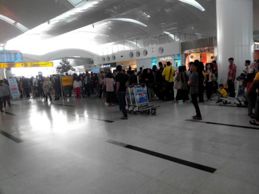 Minimalisir Antrean, Penumpang Diperiksa Dua Pintu SCP di Bandara Kuala Namu