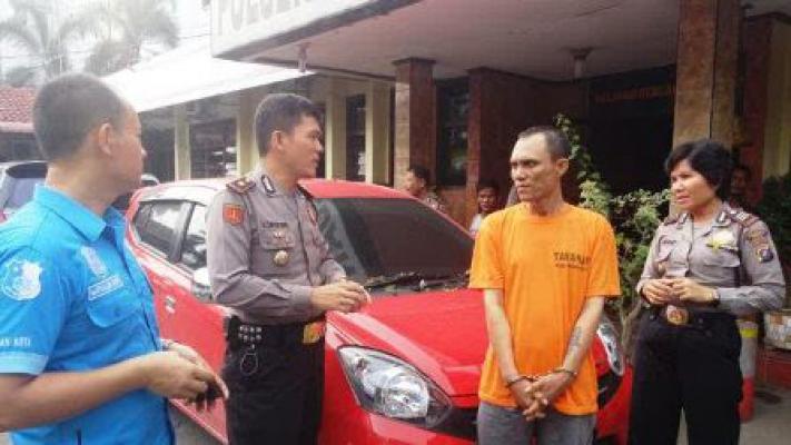 Pembobol ATM Diringkus Polisi Saat Beraksi di Depan Hotel Antares Medan