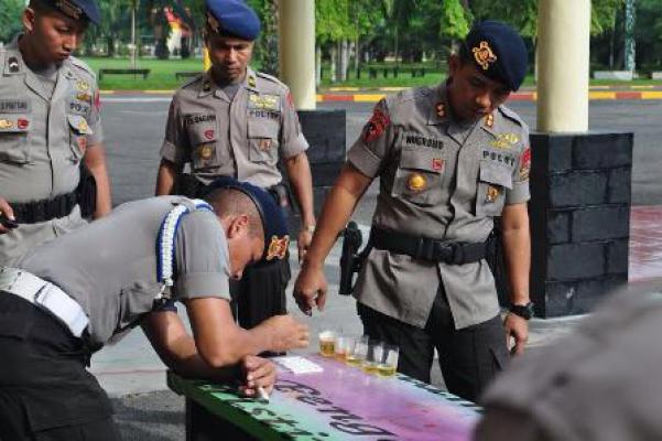 Satuan Brimob Datasemen A Pelopor Binjai Lakukan Tes Urin 