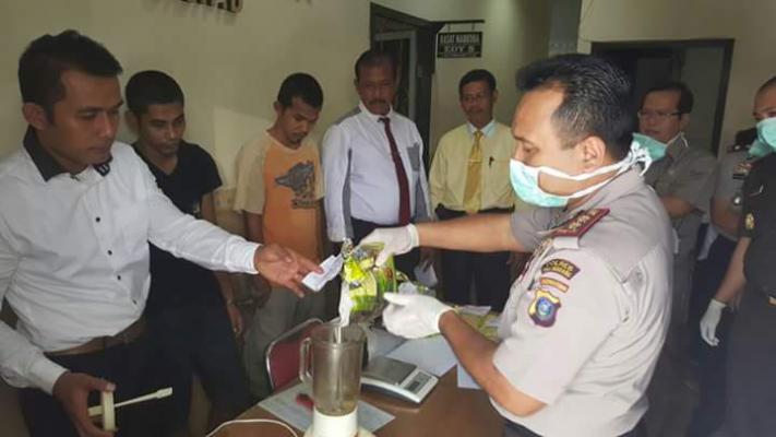 Tersangka Mengaku Bawa Sabu 3.065 Gram Diupah Rp 700.000