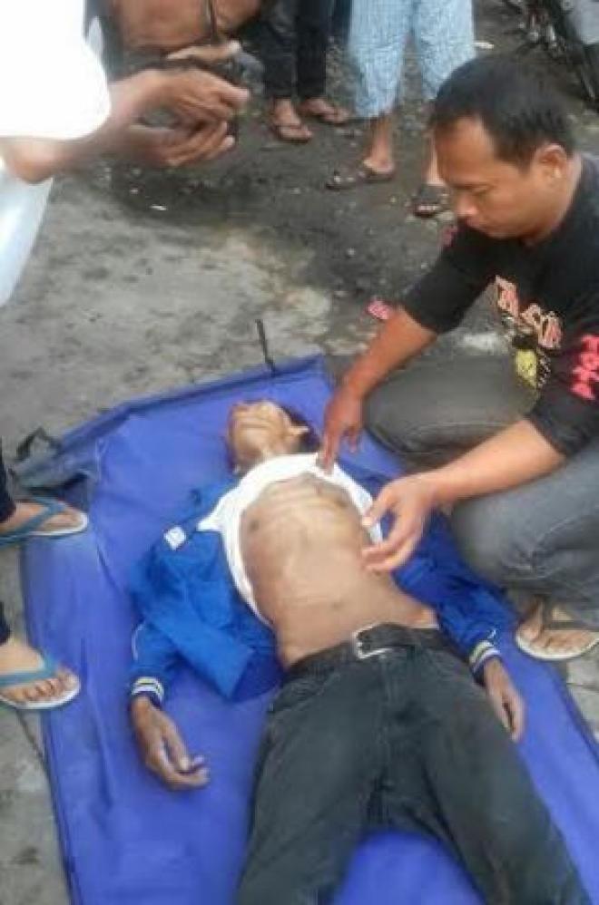 Warga Simpang Pos : Kami Kira Tukang Becak Ini Tidur