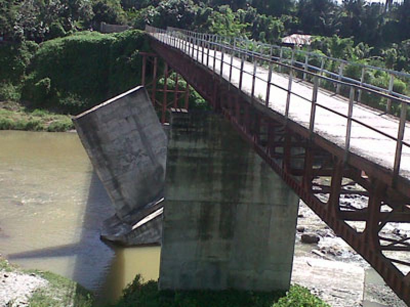 Jembatan Salang Tungir Namorambe Terancam Ambruk
