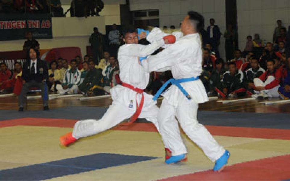 Paspampres Juara Umum Kejuaraan Karate Piala Panglima TNI
