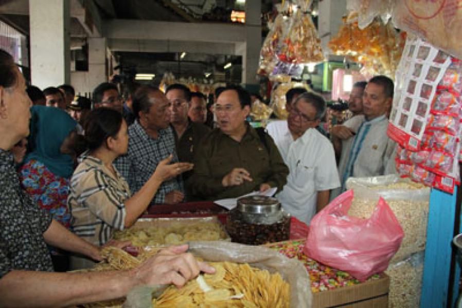 Komisi VI DPR RI Kunjungi Pusat Pasar dan Pasar Petisah Medan