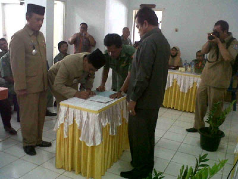 Khairul Azman Harahap Camat Birubiru