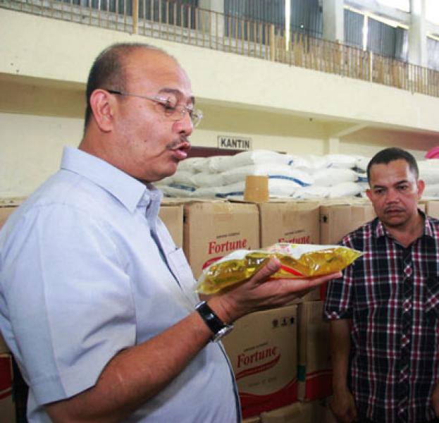 Agar Tepat Sasaran, Walikota Medan Minta Camat, Lurah dan Kepling Awasi Pasar Murah