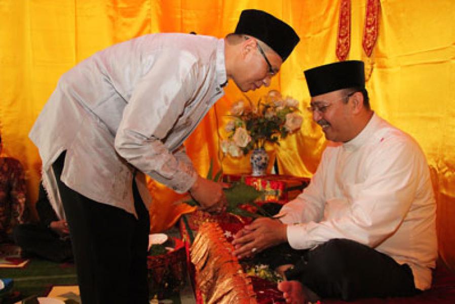 Masyarakat Aceh Medan Perjuangan Tepungtawari Plt Wali Kota Medan
