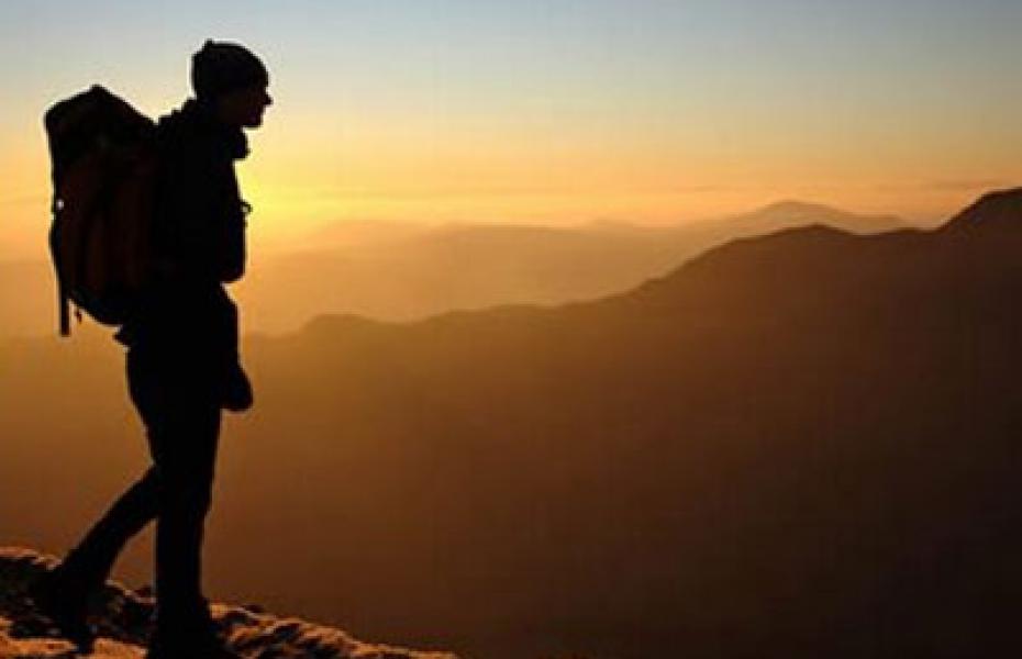 15 Pendaki Ditemukan Selamat di Gunung Guntur