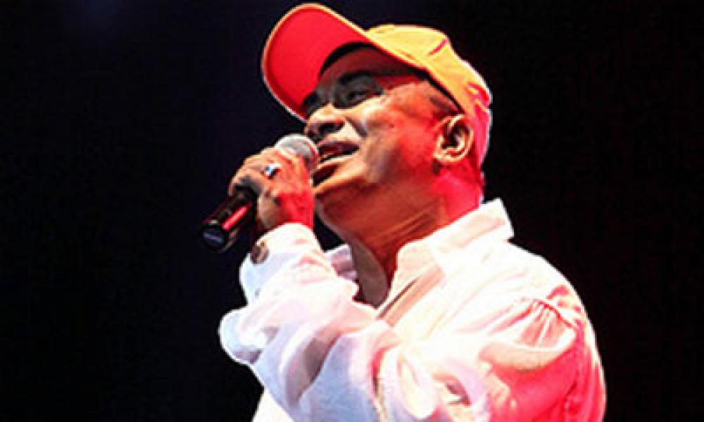 Pemuda Maluku Gelar Malam Badendang Sambil Beramal di Medan