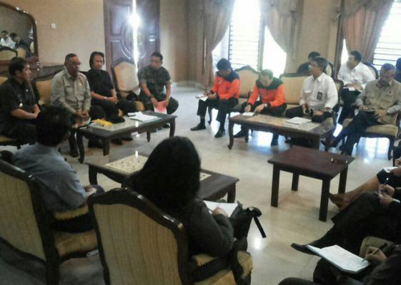 Jokowi Sumbang Korban Erupsi Sinabung Rp6 Miliar