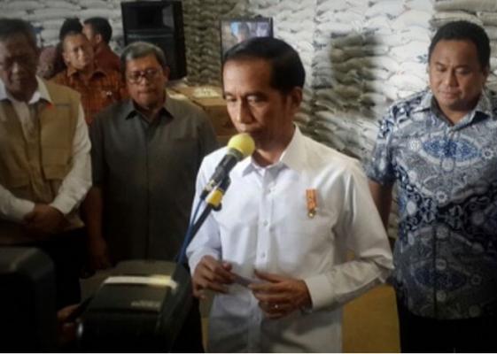 Luncurkan Operasi Pasar Murah, Jokowi Akan Kejar Yang Mempermainkan Harga