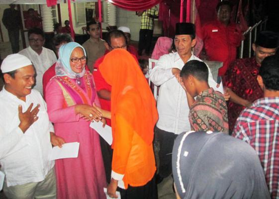PDI Perjuangan Tapsel Buka Puasa Bersama Syahrul Pasaribu dan Anak Panti Asuhan