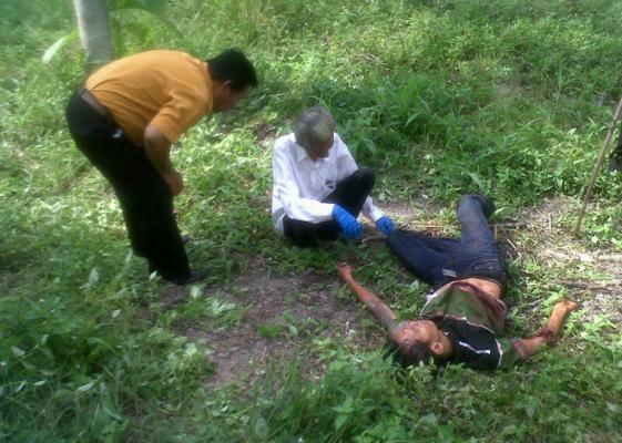 Pria Bertato Dengan Luka Bacok di Tangan dan Kaki Ditemukan Tewas di Areal Perkebunan