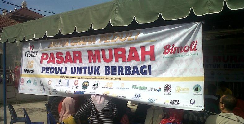 Artha Graha Gelar Pasar Murah di Kelurahan Hamdan, Medan Maimun