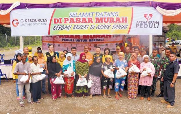 Babinsa Dampingi Bank Arta Graha Laksanakan Pasar Murah 