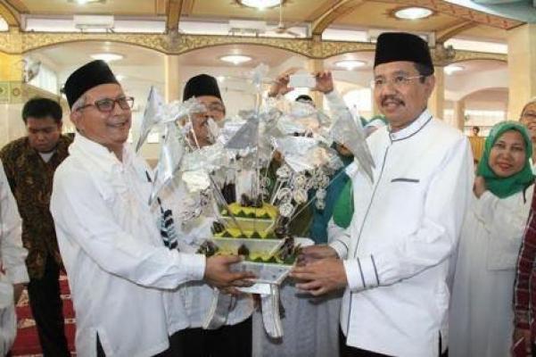 Gubsu Canangkan Gerakan Tadarus Sebagai Pilar Revolusi Mental 