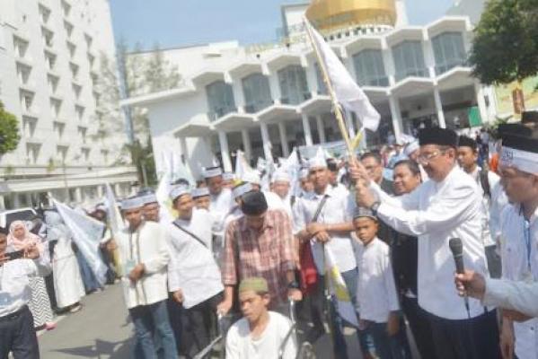 Gubsu Lepas Parade Ta’aruf Remaja Masjid Agung Medan