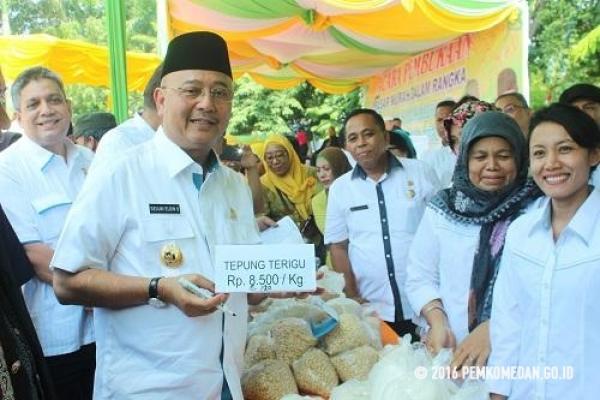 Ini Daftar Harga Bahan Pokok yang Dijual di Pasar Murah Pemko Medan