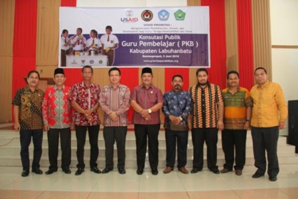 Pangonal Harahap Ibaratkan Profesi Guru Serupa Atlet Profesional