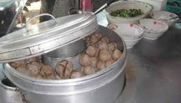 Pedagang Bakso: Sudah Naik Harga Daging, Payah Pula Dapatkannya