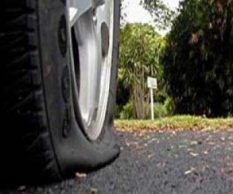 Polsek Medan Area Ringkus Dua Pencuri Bermodus Gembos Ban
