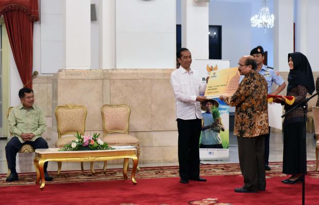 Presiden Jokowi Ajak Menteri dan Pejabat Eselon I Tunaikan Zakat Lewat Baznas