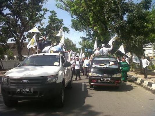 Remaja Masjid Agung Medan Gelar Aksi Parade Taaruf